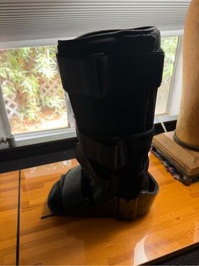 Black Medical Walking Boot